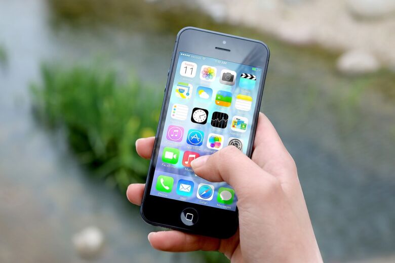 iPhoneでもVPNは必要?利用するメリットやおすすめを解説